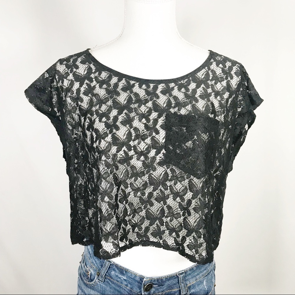 Forever 21 Black Sleeveless Lace Crop Top Small